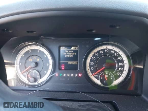 2018 Ram 1500 Tradesman с VIN 1C6RR7FT1JS121690, выставлен на аукционе IAAI как лот 41649036 с пробегом 59 808 миль миль и . История ставок и продаж доступна на DreamBid. Изображение 7.