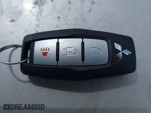2024 Mitsubishi Outlander ES with VIN JA4J3UA88RZ012424, listed as a IAAI auction lot 43268094 with 33,505 mi miles and . Bid and sale history available at DreamBid. Image 11.