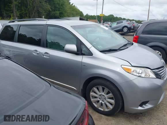 2017 Toyota Sienna LE с VIN 5TDJZ3DC8HS184113, выставлен на аукционе IAAI как лот 43153189 с пробегом 100 814 миль миль и . История ставок и продаж доступна на DreamBid. Изображение 13.