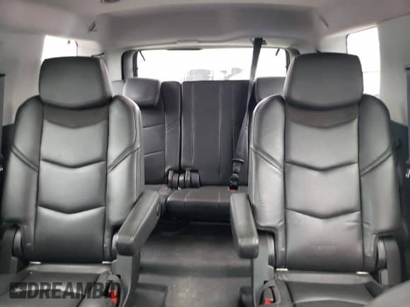 2018 Cadillac Escalade z VIN 1GYS3AKJ5JR101330, wystawiony jako Copart lot #72281544 z przebiegiem 146 603 mil mil oraz Szkoda całkowita • Salvage title. Historia ofert i sprzedaży dostępna na DreamBid. Obrazek 10.