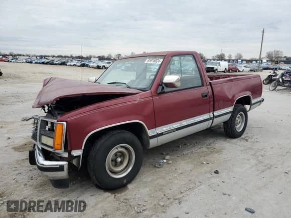 1989 GMC Sierra 1500 z VIN 1GTDC14K6KZ538579, wystawiony jako Copart lot #85916624 z przebiegiem 172 202 mil mil oraz Szkoda całkowita • Salvage title. Historia ofert i sprzedaży dostępna na DreamBid. Obrazek 1.