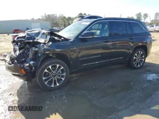 2024 Jeep Grand Cherokee Overland с VIN 1C4RJYD69R8568862, выставлен на аукционе Copart как лот 43029705 с пробегом 37 миль миль и Списание • Salvage title. История ставок и продаж доступна на DreamBid. Изображение 1.