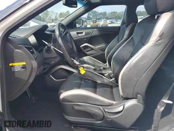 2016 Hyundai Veloster Turbo с VIN KMHTC6AE7GU292343, выставлен на аукционе Copart как лот 81943395 с пробегом 71 718 миль миль и Списание • Salvage title. История ставок и продаж доступна на DreamBid. Изображение 7.