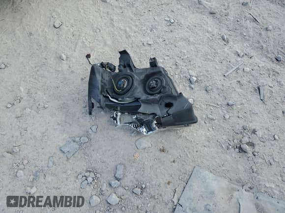 2010 Chevrolet Tahoe LTZ с VIN 1GNUKCE0XAR287678, выставлен на аукционе Copart как лот 80432845 с пробегом 207 563 миль миль и Списание • Salvage title. История ставок и продаж доступна на DreamBid. Изображение 13.