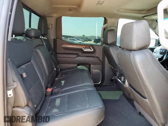 2023 GMC Sierra 1500 Denali z VIN 3GTUUGED6PG166328, wystawiony jako Copart lot #67110725 z przebiegiem 45 578 mil mil oraz Szkoda całkowita • Salvage title. Historia ofert i sprzedaży dostępna na DreamBid. Obrazek 10.