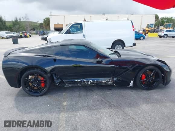 2016 Chevrolet Corvette 3LT z VIN 1G1YF2D73G5118201, wystawiony jako IAAI lot #41487006 z przebiegiem 38 489 mil mil oraz . Historia ofert i sprzedaży dostępna na DreamBid. Obrazek 12.