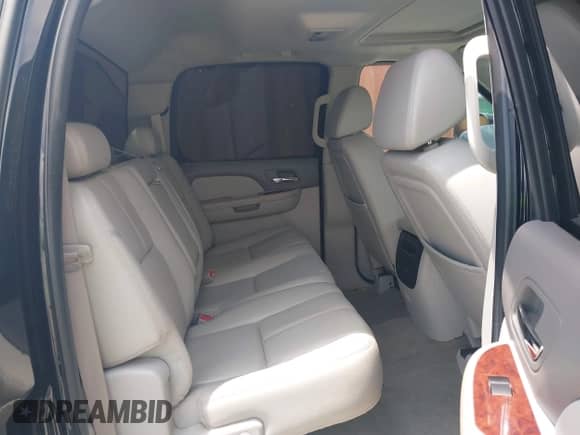 2009 GMC Sierra 1500 SLT with VIN 3GTEK33M49G202512, listed as a IAAI auction lot 42752111 with 166,671 mi miles and . Bid and sale history available at DreamBid. Image 8.