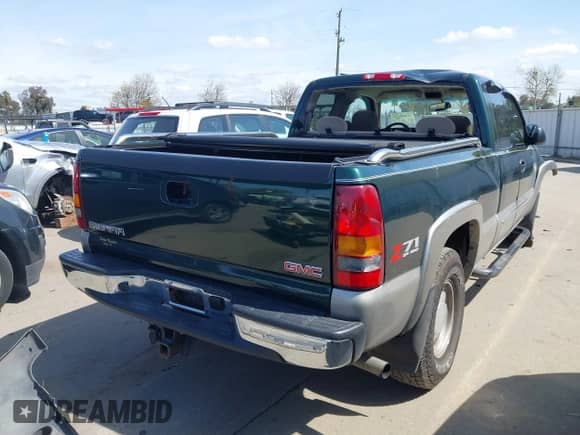 2003 GMC Sierra 1500 SLT с VIN 2GTEK19T631263010, выставлен на аукционе IAAI как лот 41846675 с пробегом 106 119 миль миль и . История ставок и продаж доступна на DreamBid. Изображение 4.