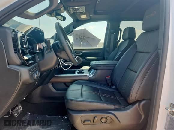 2024 Chevrolet Silverado 3500HD High Country с VIN 1GC4YVEY4RF432252, выставлен на аукционе Copart как лот 67944165 с пробегом 332 миль миль и Списание • Salvage title. История ставок и продаж доступна на DreamBid. Изображение 7.
