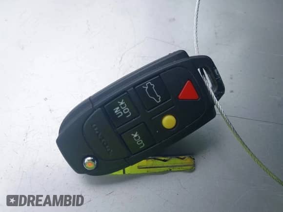 2004 Volvo S60 с VIN YV1RS61T242325508, выставлен на аукционе IAAI как лот 42763330 с пробегом 116 177 миль миль и . История ставок и продаж доступна на DreamBid. Изображение 11.