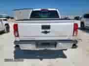 2018 Chevrolet Silverado 1500 LTZ z VIN 3GCUKSEC7JG177779, wystawiony jako Copart lot #70584755 z przebiegiem 93 353 mil mil oraz Szkoda całkowita • Salvage title. Historia ofert i sprzedaży dostępna na DreamBid. Obrazek 6.