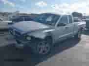 2007 Dodge Dakota SLT с VIN 1D7HE42KX7S127725, выставлен на аукционе IAAI как лот 42512470 с пробегом 186 455 миль миль и . История ставок и продаж доступна на DreamBid. Изображение 17.