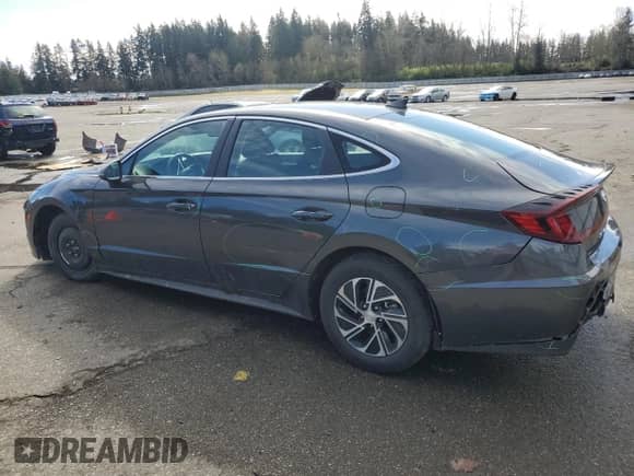 2022 Hyundai Sonata Blue с VIN KMHL24JJ7NA052454, выставлен на аукционе Copart как лот 50834165 с пробегом 33 042 миль миль и Списание • Salvage title. История ставок и продаж доступна на DreamBid. Изображение 2.