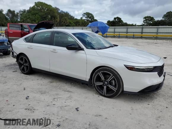 2023 Honda Accord Sport z VIN 1HGCY2F54PA064875, wystawiony jako Copart lot #83963215 z przebiegiem 30 027 mil mil oraz Szkoda całkowita • Salvage title. Historia ofert i sprzedaży dostępna na DreamBid. Obrazek 4.