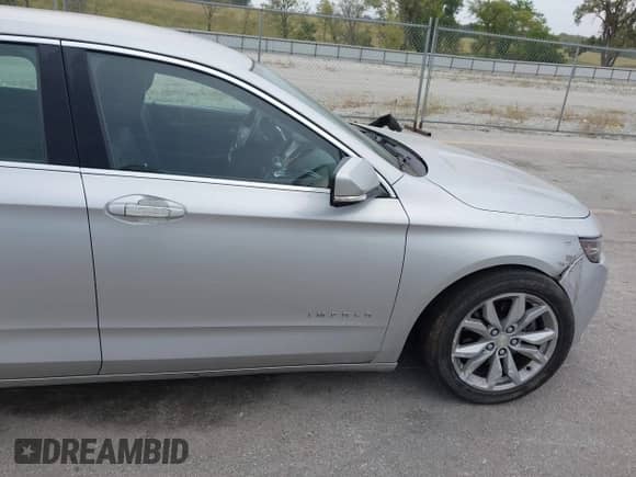 2017 Chevrolet Impala LT с VIN 2G1105SA7H9107340, выставлен на аукционе IAAI как лот 43246295 с пробегом 160 556 миль миль и . История ставок и продаж доступна на DreamBid. Изображение 19.