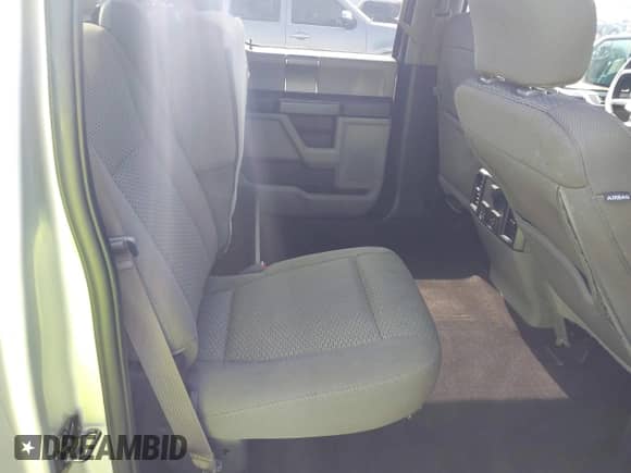 2017 Ford F-150 XL z VIN 1FTEW1CP8HKD38782, wystawiony jako IAAI lot #43161250 z przebiegiem 148 289 mil mil oraz . Historia ofert i sprzedaży dostępna na DreamBid. Obrazek 8.