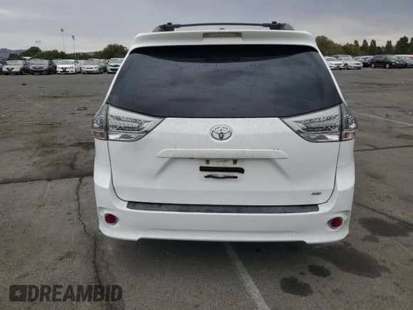 2014 Toyota Sienna SE with VIN 5TDXK3DC2ES520428, listed as a Copart auction lot 82166805 with 161,322 mi miles and Salvage title. Bid and sale history available at DreamBid. Image 6.