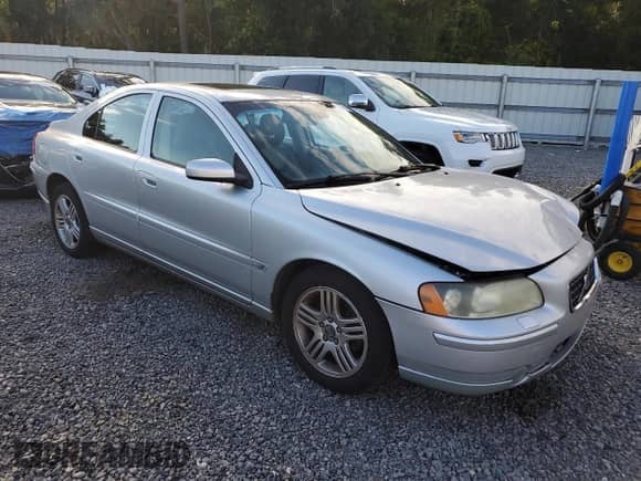 2006 Volvo S60 2.5L Turbo с VIN YV1RS592662557005, выставлен на аукционе Copart как лот 70754265 с пробегом 146 974 миль миль и Списание • Salvage title. История ставок и продаж доступна на DreamBid. Изображение 4.