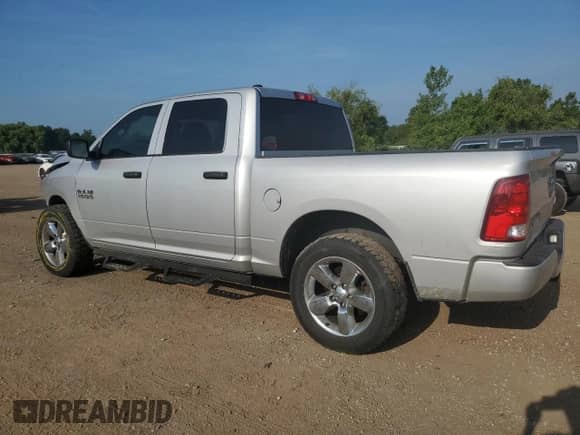 2018 Ram 1500 Express z VIN 1C6RR7KG4JS293592, wystawiony jako Copart lot #66250155 z przebiegiem 125 069 mil mil oraz Szkoda całkowita • Salvage title. Historia ofert i sprzedaży dostępna na DreamBid. Obrazek 2.