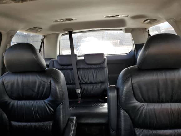 2007 Honda Odyssey Touring z VIN 5FNRL38837B001102, wystawiony jako Copart lot #86654745 z przebiegiem 213 551 mil mil oraz Szkoda całkowita • Salvage title. Historia ofert i sprzedaży dostępna na DreamBid. Obrazek 10.