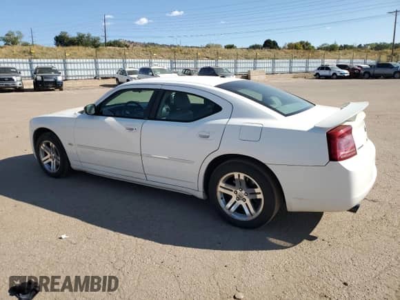 2006 Dodge Charger z VIN 2B3KA43G46H324046, wystawiony jako Copart lot #75922634 z przebiegiem 192 337 mil mil oraz Czysty tytuł • Clean title. Historia ofert i sprzedaży dostępna na DreamBid. Obrazek 2.
