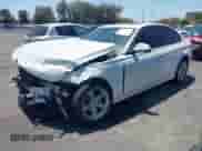 2013 BMW 3 Series 328i с VIN WBA3C1C59DF436380, выставлен на аукционе IAAI как лот 42877603 с пробегом 135 720 миль миль и . История ставок и продаж доступна на DreamBid. Изображение 2.