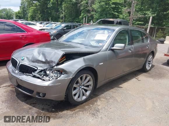 2007 BMW 7 Series 750Li z VIN WBAHN83537DT74855, wystawiony jako IAAI lot #42529689 z przebiegiem 113 217 mil mil oraz . Historia ofert i sprzedaży dostępna na DreamBid. Obrazek 17.