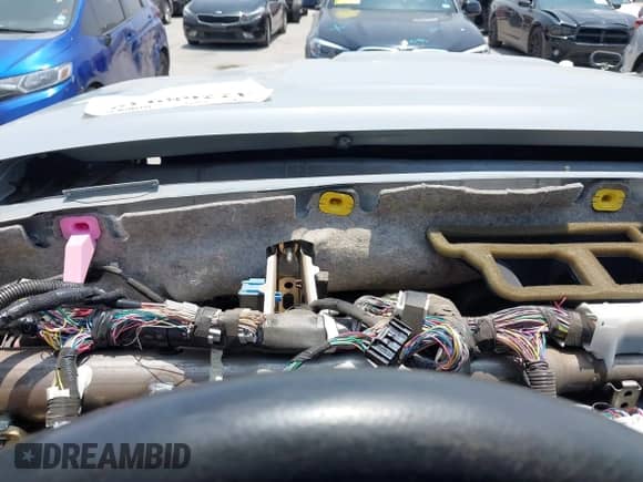 2019 Toyota Tacoma SR5 с VIN 3TMAZ5CN2KM096096, выставлен на аукционе IAAI как лот 42268939 с пробегом 82 935 миль миль и . История ставок и продаж доступна на DreamBid. Изображение 16.