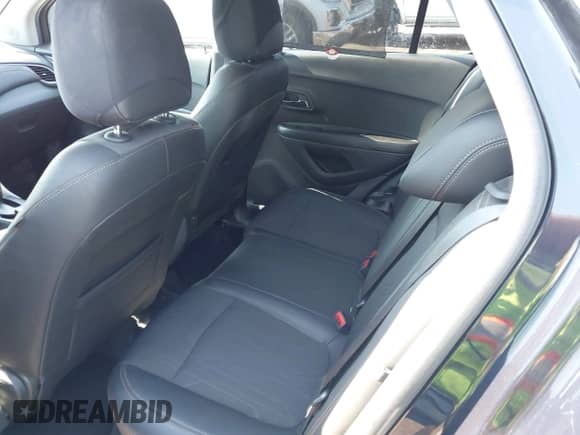 2021 Chevrolet Trax LT с VIN KL7CJLSB4MB311304, выставлен на аукционе IAAI как лот 42942191 с пробегом 45 597 миль миль и . История ставок и продаж доступна на DreamBid. Изображение 8.
