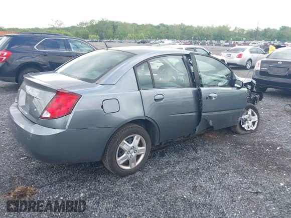 2007 Saturn ION ION 2 with VIN 1G8AJ55F67Z180953, listed as a IAAI auction lot 42198798 with 117,960 mi miles and . Bid and sale history available at DreamBid. Image 4.