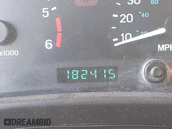 2000 Jeep Wrangler SE with VIN 1J4FA29PXYP761165, listed as a IAAI auction lot 42846299 with 182,415 mi miles and . Bid and sale history available at DreamBid. Image 15.