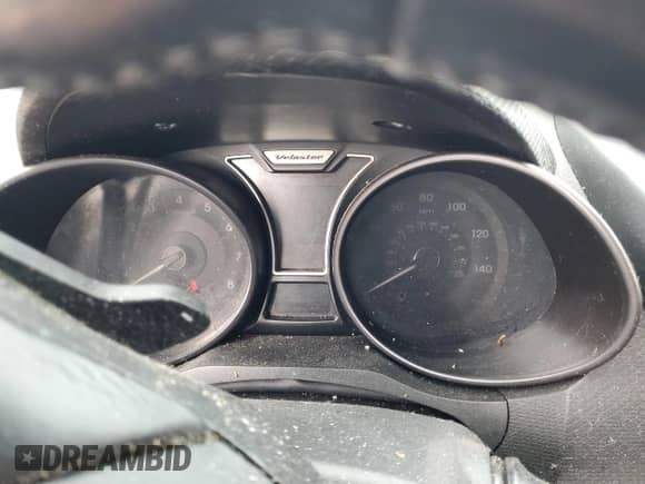 2013 Hyundai Veloster Turbo с VIN KMHTC6AE4DU171846, выставлен на аукционе Copart как лот 69561135 с пробегом Не указан миль и На запчасти • Non repairable. История ставок и продаж доступна на DreamBid. Изображение 9.