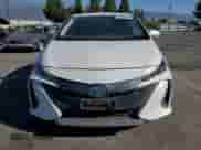 2022 Toyota Prius Limited with VIN JTDKAMFPXN3221595, listed as a Copart auction lot 71922825 with 231,188 mi miles and Salvage title. Bid and sale history available at DreamBid. Image 5.