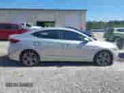 2017 Hyundai Elantra SE с VIN 5NPD84LF2HH089117, выставлен на аукционе IAAI как лот 43421646 с пробегом 240 381 миль миль и . История ставок и продаж доступна на DreamBid. Изображение 13.