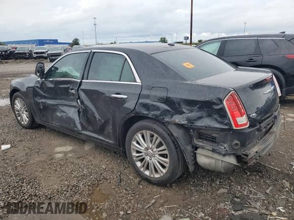 2012 Chrysler 300 Limited с VIN 2C3CCAHG9CH208278, выставлен на аукционе Copart как лот 70993005 с пробегом 221 200 миль миль и Чистый • Clean title. История ставок и продаж доступна на DreamBid. Изображение 2.