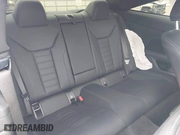 2023 BMW 4 Series 430i xDrive z VIN WBA73AP0XPCL78110, wystawiony jako IAAI lot #42145560 z przebiegiem 11 855 mil mil oraz . Historia ofert i sprzedaży dostępna na DreamBid. Obrazek 8.