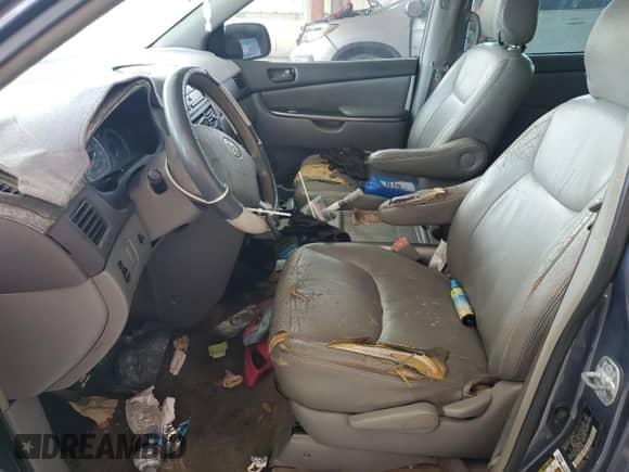 2008 Toyota Sienna CE with VIN 5TDZK23C48S172494, listed as a Copart auction lot 71025355 with 187,032 mi miles and Clean title. Bid and sale history available at DreamBid. Image 7.