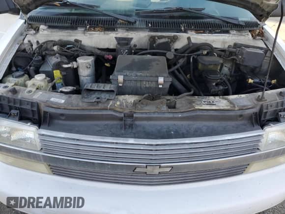 1995 Chevrolet Astro Cargo with VIN 1GCDM19WXSB201947, listed as a Copart auction lot 88306345 with 279,538 mi miles and Salvage title. Bid and sale history available at DreamBid. Image 14.