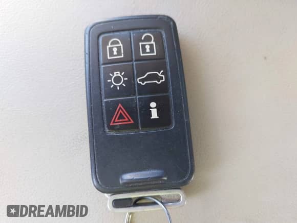 2012 Volvo XC70 T6 z VIN YV4902BZ1C1127334, wystawiony jako IAAI lot #42140359 z przebiegiem 214 196 mil mil oraz . Historia ofert i sprzedaży dostępna na DreamBid. Obrazek 11.