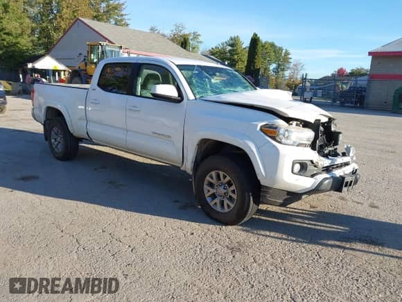 2016 Toyota Tacoma SR5 с VIN 5TFDZ5BN5GX012143, выставлен на аукционе IAAI как лот 43352583 с пробегом 86 812 миль миль и . История ставок и продаж доступна на DreamBid. Изображение 1.