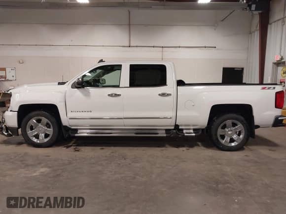 2017 Chevrolet Silverado 1500 LTZ с VIN 3GCUKSEC0HG426255, выставлен на аукционе IAAI как лот 43339236 с пробегом 120 278 миль миль и . История ставок и продаж доступна на DreamBid. Изображение 15.