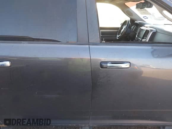 2016 Ram 1500 Lone Star z VIN 3C6RR6LT4GG382617, wystawiony jako IAAI lot #43130926 z przebiegiem 131 205 mil mil oraz . Historia ofert i sprzedaży dostępna na DreamBid. Obrazek 14.