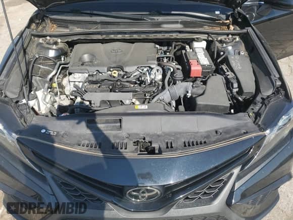 2021 Toyota Camry SE z VIN 4T1G11AK7MU598244, wystawiony jako Copart lot #86686355 z przebiegiem 82 785 mil mil oraz Szkoda całkowita • Salvage title. Historia ofert i sprzedaży dostępna na DreamBid. Obrazek 11.