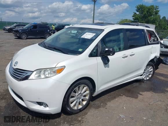 2011 Toyota Sienna XLE AAS with VIN 5TDYK3DC7BS042541, listed as a IAAI auction lot 42709220 with 134,434 mi miles and . Bid and sale history available at DreamBid. Image 19.
