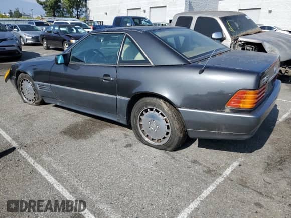 1991 Mercedes-Benz 500 z VIN WDBFA66E1MF029196, wystawiony jako Copart lot #55538845 z przebiegiem 120 828 mil mil oraz Szkoda całkowita • Salvage title. Historia ofert i sprzedaży dostępna na DreamBid. Obrazek 2.