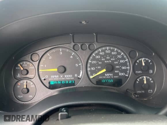 2000 Chevrolet Blazer LS z VIN 1GNCT18W9YK199205, wystawiony jako Copart lot #70046285 z przebiegiem 137 755 mil mil oraz Czysty tytuł • Clean title. Historia ofert i sprzedaży dostępna na DreamBid. Obrazek 8.