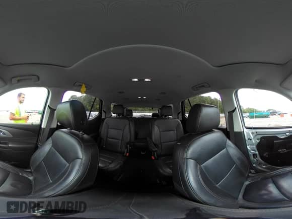 2020 Chevrolet Traverse RS с VIN 1GNERJKW2LJ270601, выставлен на аукционе IAAI как лот 39949396 с пробегом 52 576 миль миль и . История ставок и продаж доступна на DreamBid. Изображение 19.