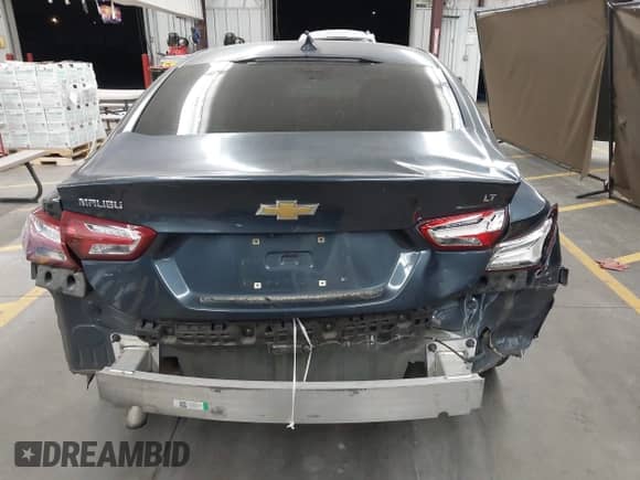 2019 Chevrolet Malibu LT with VIN 1G1ZD5ST3KF125888, listed as a IAAI auction lot 42711123 with 155,793 mi miles and . Bid and sale history available at DreamBid. Image 17.