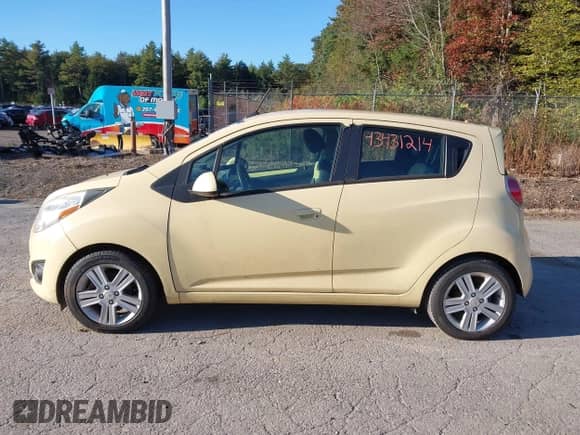 2014 Chevrolet Spark LS с VIN KL8CB6S92EC578587, выставлен на аукционе IAAI как лот 43431214 с пробегом 101 706 миль миль и . История ставок и продаж доступна на DreamBid. Изображение 12.