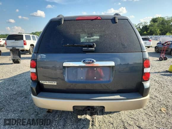 2009 Ford Explorer Eddie Bauer с VIN 1FMEU64E29UA38463, выставлен на аукционе Copart как лот 63054145 с пробегом 173 212 миль миль и Списание • Salvage title. История ставок и продаж доступна на DreamBid. Изображение 6.